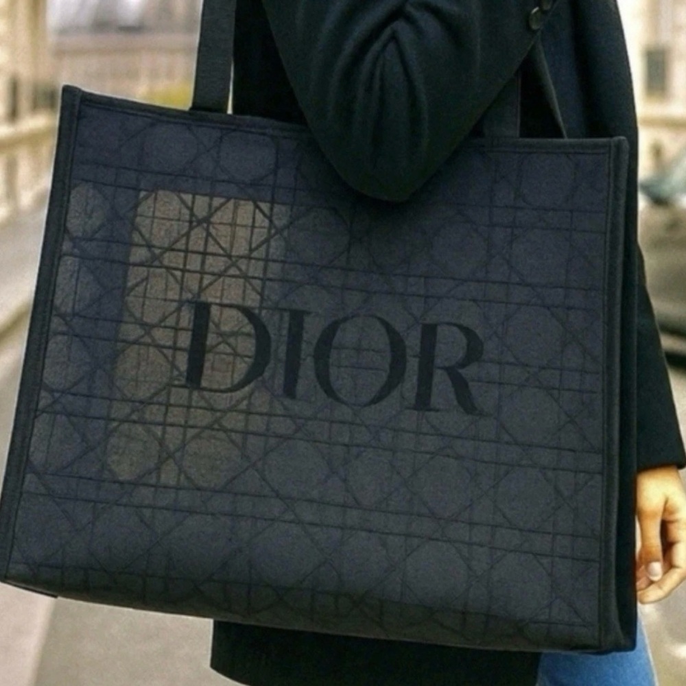 Dior Beauty Geometric Mesh Tote